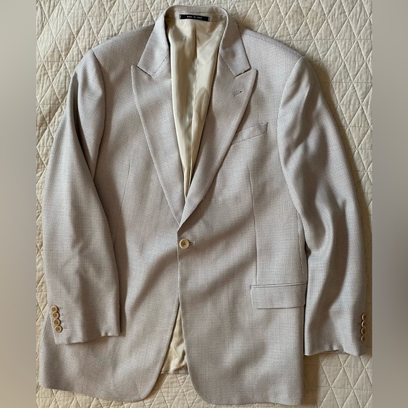 ARMANI COLLEZIONI Made in Italy Peak Lapel Single Breasted